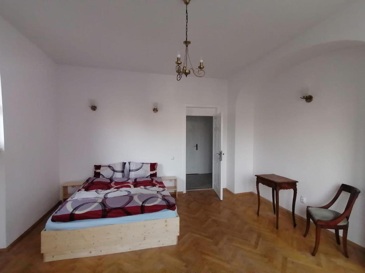 Central Appartment - Heart Of Bucharest - Sector 1 - New Renovated - Open Space المظهر الخارجي الصورة